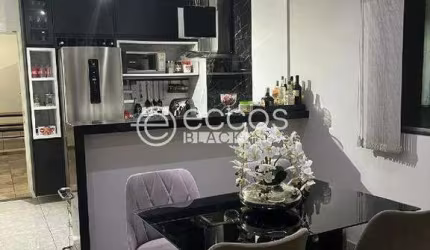 Casa à venda, 3 quartos, 1 suíte, 2 vagas, Granada - Uberlândia/MG