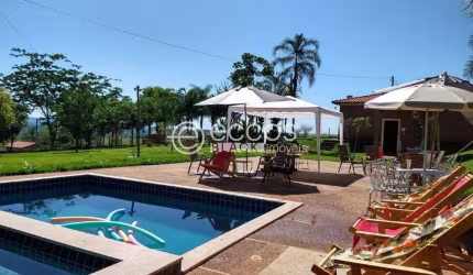 Chácara à venda, 3 quartos, 1 suíte, 6 vagas, Cruzeiro dos Peixotos - Uberlândia/MG