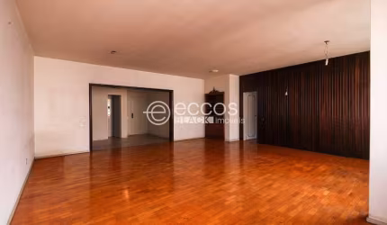 Apartamento à venda, 3 quartos, 1 suíte, 1 vaga, Centro - Belo Horizonte/MG