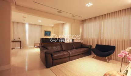 Casa à venda, 4 quartos, 1 suíte, 4 vagas, Mangabeiras - Belo Horizonte/MG