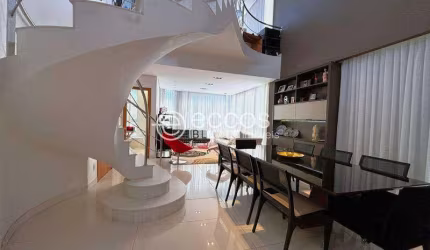 Cobertura à venda, 5 quartos, 3 suítes, 4 vagas, Sion - Belo Horizonte/MG
