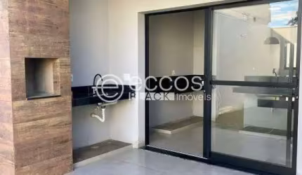 Casa à venda, 3 quartos, 1 suíte, 1 vaga, Aclimação - Uberlândia/MG