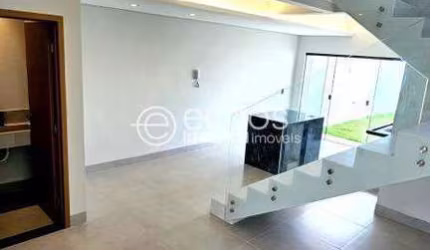 Casa para aluguel, 2 quartos, 2 suítes, 2 vagas, Shopping Park - Uberlândia/MG