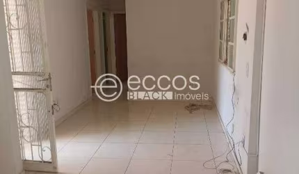 Casa para aluguel, 3 quartos, 2 suítes, 1 vaga, Jardim Finotti - Uberlândia/MG