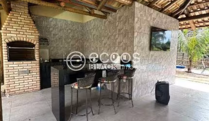 Chácara à venda, 3 quartos, 2 suítes, 6 vagas, Miranda V - Uberlândia/MG