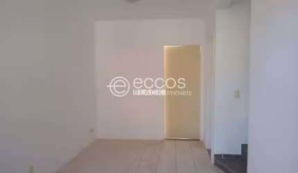 Casa para aluguel, 3 quartos, 2 vagas, Jardim Karaíba - Uberlândia/MG