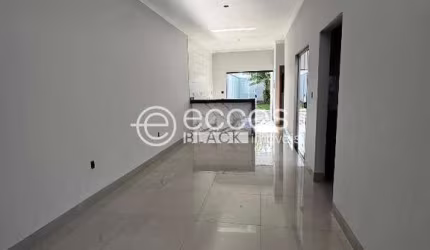 Casa à venda, 3 quartos, 1 suíte, 2 vagas, Marta Helena - Uberlândia/MG