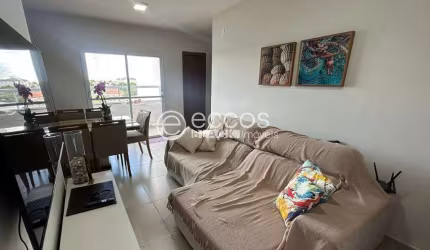 Apartamento para aluguel, 2 quartos, 1 suíte, 1 vaga, Morumbi - Uberlândia/MG