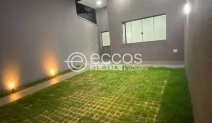Casa à venda, 2 quartos, 1 suíte, 2 vagas, Shopping Park - Uberlândia/MG
