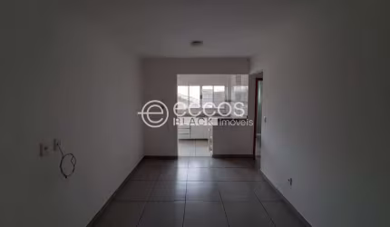 Apartamento para aluguel, 2 quartos, 1 suíte, 1 vaga, Alto Umuarama - Uberlândia/MG