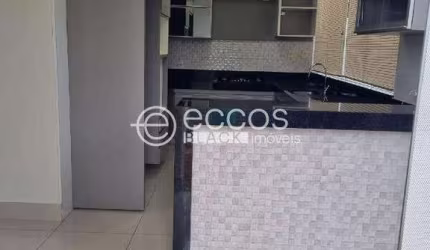 Casa para aluguel, 3 quartos, 1 suíte, 2 vagas, Fundinho - Uberlândia/MG