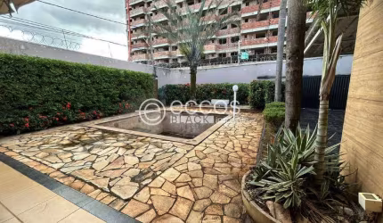 Casa comercial para aluguel, 3 quartos, 2 suítes, 4 vagas, Patrimônio - Uberlândia/MG