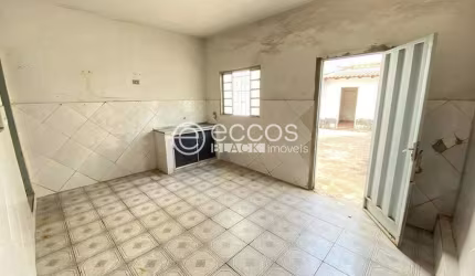 Casa à venda, 3 quartos, 1 vaga, Lídice - Uberlândia/MG