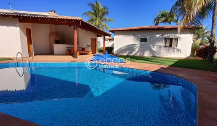 Casa para aluguel, 3 quartos, 1 suíte, 3 vagas, Morada da Colina - Uberlândia/MG