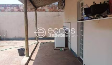 Casa à venda, 2 quartos, 1 suíte, 3 vagas, Jardim Europa - Uberlândia/MG