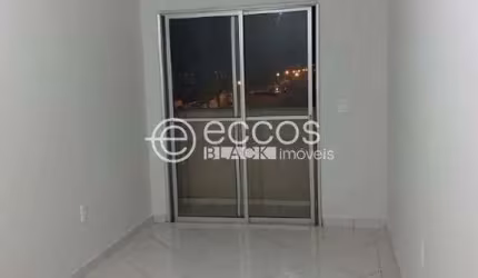Apartamento à venda, 2 quartos, 1 suíte, 1 vaga, Segismundo Pereira - Uberlândia/MG