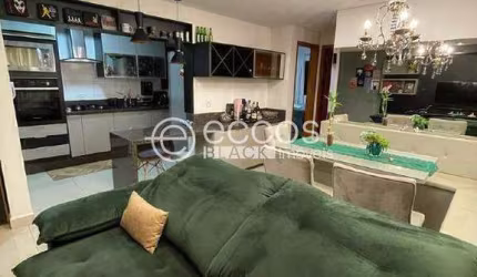 Apartamento à venda, 2 quartos, 1 vaga, Jardim Inconfidência - Uberlândia/MG