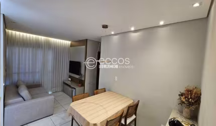 Apartamento à venda, 2 quartos, 1 suíte, 1 vaga, Alto Umuarama - Uberlândia/MG