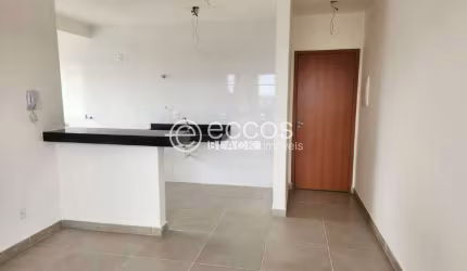 Apartamento à venda, 2 quartos, 1 suíte, 1 vaga, Marta Helena - Uberlândia/MG