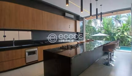 Casa em condomínio para aluguel, 3 quartos, 3 suítes, 4 vagas, Nova Uberlândia - Uberlândia/MG