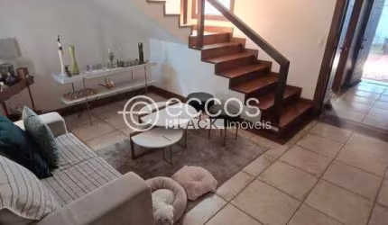 Casa à venda, 4 quartos, 2 suítes, 4 vagas, Vila Olímpica - UBERABA/MG