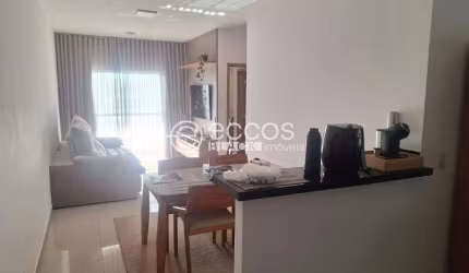 Apartamento à venda, 2 quartos, 1 suíte, 1 vaga, Tibery - Uberlândia/MG