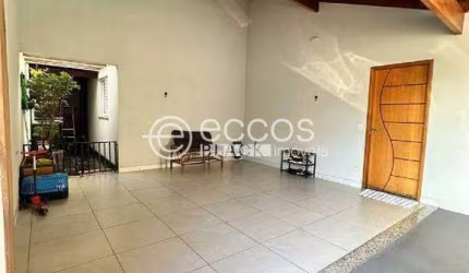 Casa em condomínio à venda, 3 quartos, 1 suíte, 3 vagas, Alto Umuarama - Uberlândia/MG
