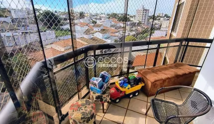 Apartamento à venda, 3 quartos, 1 suíte, 3 vagas, Morada da Colina - Uberlândia/MG