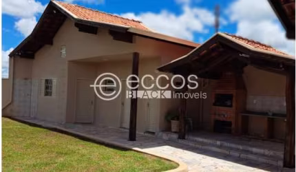 Casa à venda, 3 quartos, 1 suíte, 6 vagas, Jardim Aquárius - UBERABA/MG