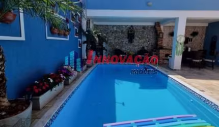 Sobrado para Venda no bairro Vila Irmãos Arnoni, 3 dorm, 1 suíte, 2 vagas, 250 m