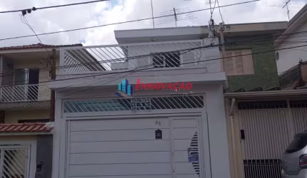Sobrado no bairro Parque Vitória, 4 dorm, 1 suíte, 2 vagas, 130 m