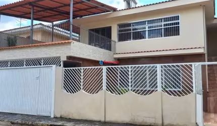 Casa (Sobrado) para Venda, 3 dorm(s), 1 suite(s), 4 vaga(s), 300 m²