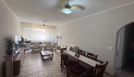 Apartamento no Gonzaga 3 quartos, 1 suíte,  dependência de serviço, garagem demarcada.