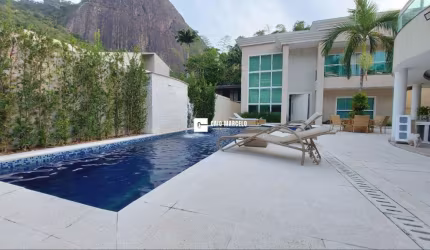 CASA MODERNA À VENDA, 4 SUÍTES, 1 QUARTO +ÁREA GOURMET+PISCINA - TAQUARA. COND.PASSAREDO