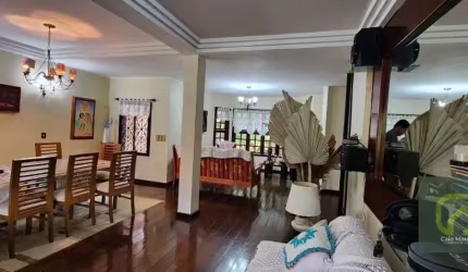 CASA À VENDA, 4 QUARTOS, 2 SUÍTES, DEPENDÊNCIA, EDÍCULA - CONDOMÍNIO PASSAREDO - TAQUARA