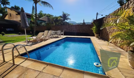 CASA COLONIAL Á VENDA, 5 QUARTOS, PISCINA, ÁREA GOURMET, EDÍCULA, 5 VGAS - TAQUARA