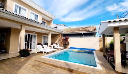 Casa para LOCAÇÃO - Moderna com Piscina e Área Gourmet em Condomínio Fechado – 5 Quartos e Suíte Master com Hidro!-TAQUARA