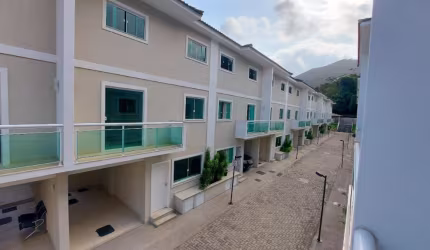 CASA DUPLEX + SÓTÃO À VENDA, 158m², 3 QUARTOS, 1 SUÍTE, 1 VGA, 4 BANH - TAQUARA.