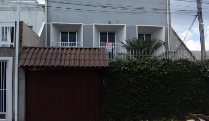 RC Imóveis vende - Sobrado no Sítio Cercado