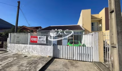 RC Imóveis vende - Casa no Sitio Cercado