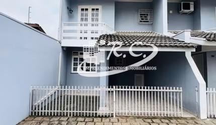 RC imóveis vende Sobrado no Cajuru
