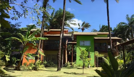 Oportunidade! Apartamentos e Área Comercial a 80 metros da praia