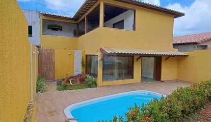 Belíssima casa duplex, 3/4 sendo 2 suítes e piscina privativa na praia de Jauá - Camaçari