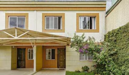 Casa com 2 quartos à venda na Rua Francisco Zanicotti Sobrinho, 310, Santa Cândida, Curitiba por R$ 650.000