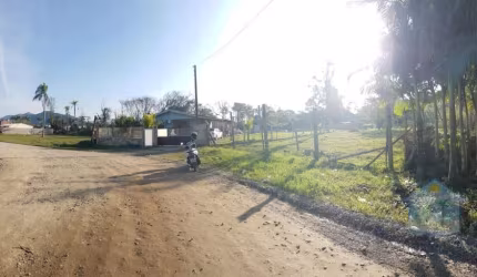 Terreno para Venda em Penha, Santa Lídia