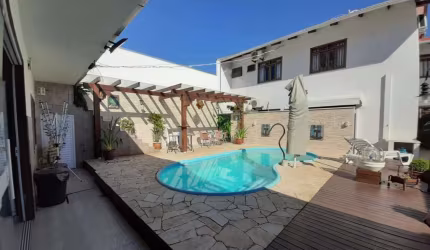 Casa para Venda em Penha, Armação Itapocorói, 6 dormitórios, 2 suítes, 7 banheiros, 5 vagas