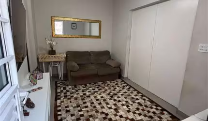 Apartamento tipo kitnete dividida com planejados, 1 vaga coletiva no bairro Aviação em Praia Grande
