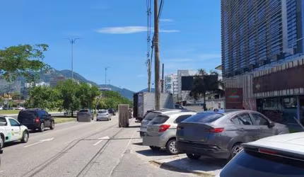 Sala em Recreio dos Bandeirantes  -  Rio de Janeiro