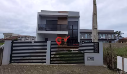 Sobrado com 3 dormitórios à venda, 125 m² por R$ 730.000 - Jardim Perola do Atlântico - Itapoá/SC