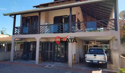 Sobrado com 3 dormitórios à venda, 96 m² por R$ 650.000,00 - Princesa do Mar - Itapoá/SC
